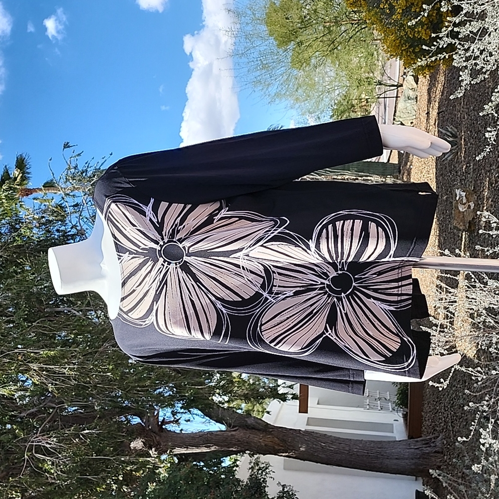SAG HARBOR Oversized Flowers Top L Stretchy Slinky Shirt Black 3/4 Sleeve Travel - Picture 3 of 13